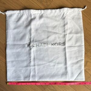 Michael Kors dust Bag 16x15